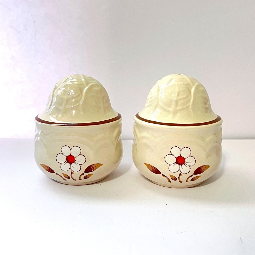 Vintage Ceramic Floral Salt and Pepper Shakers Set Kitchen Decor Cottagecore